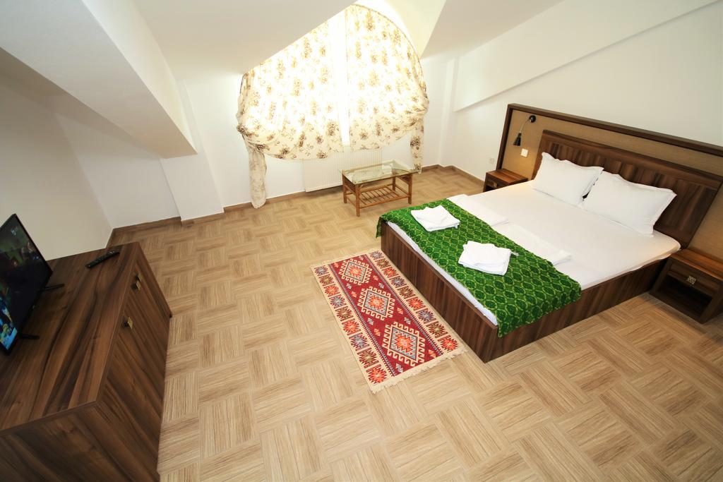 Mai Danube Hotell Ieşelniţa Eksteriør bilde