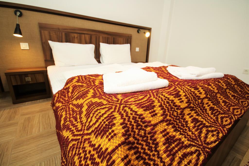 Mai Danube Hotell Ieşelniţa Eksteriør bilde