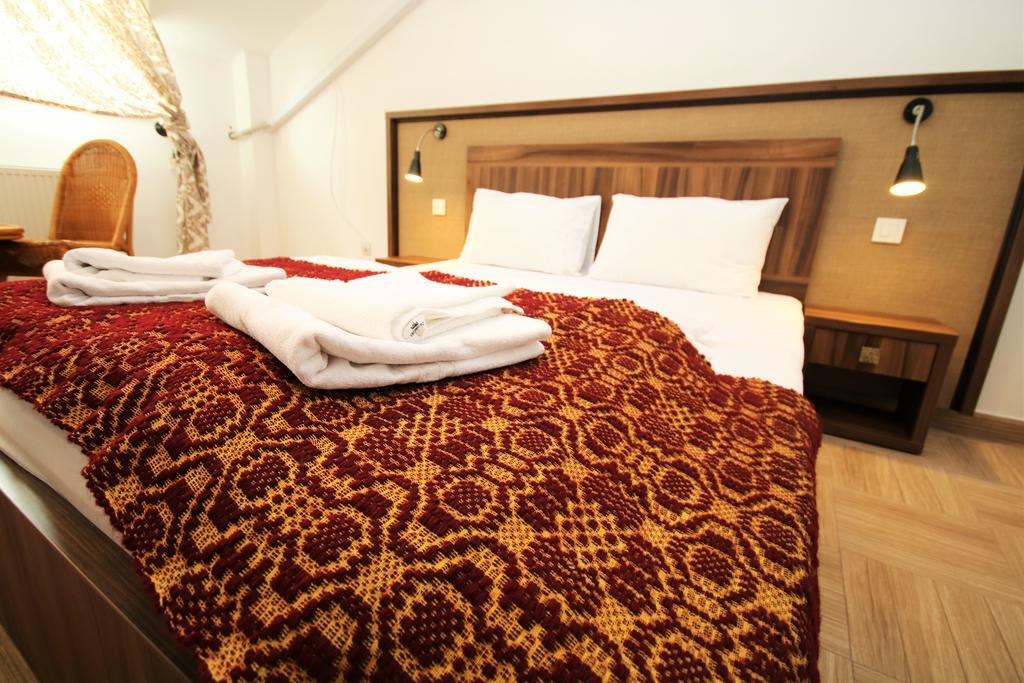 Mai Danube Hotell Ieşelniţa Eksteriør bilde