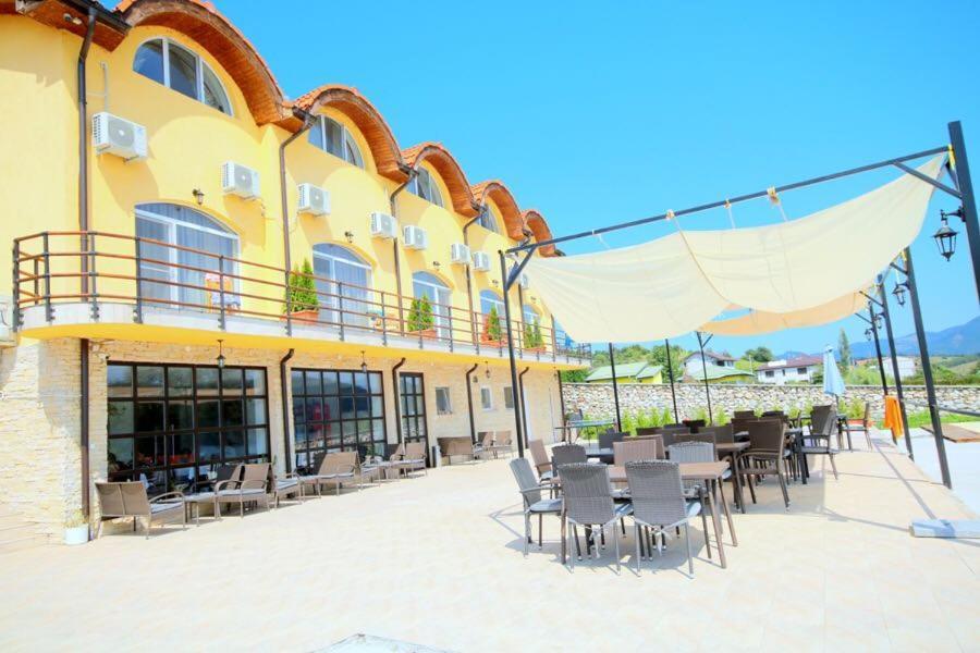 Mai Danube Hotell Ieşelniţa Eksteriør bilde
