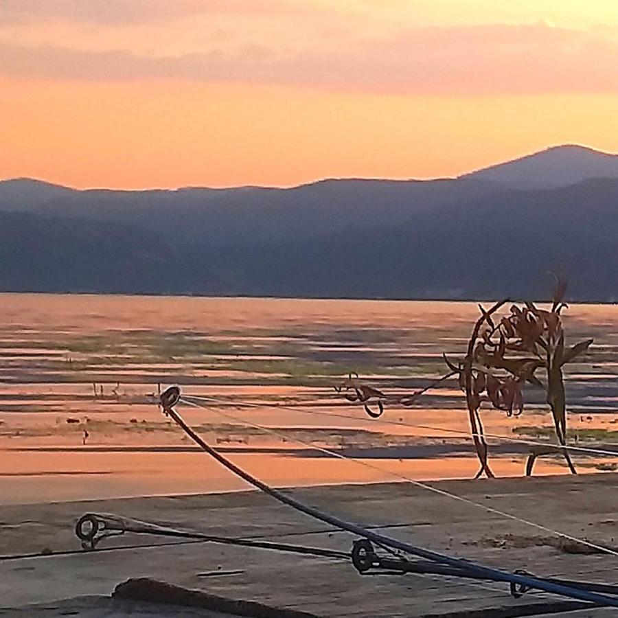 Mai Danube Hotell Ieşelniţa Eksteriør bilde